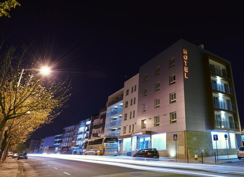 Hotel Azinheira By Ridan Hotels Fátima Buitenkant foto